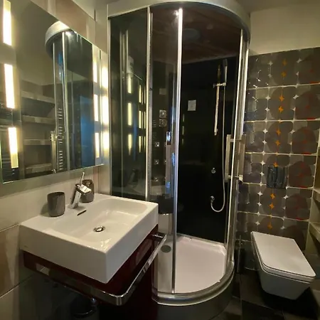 Gutenberg Penthouse Apartament